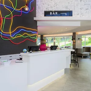 ** Hotel Ibis Styles Laguardia Airport United States